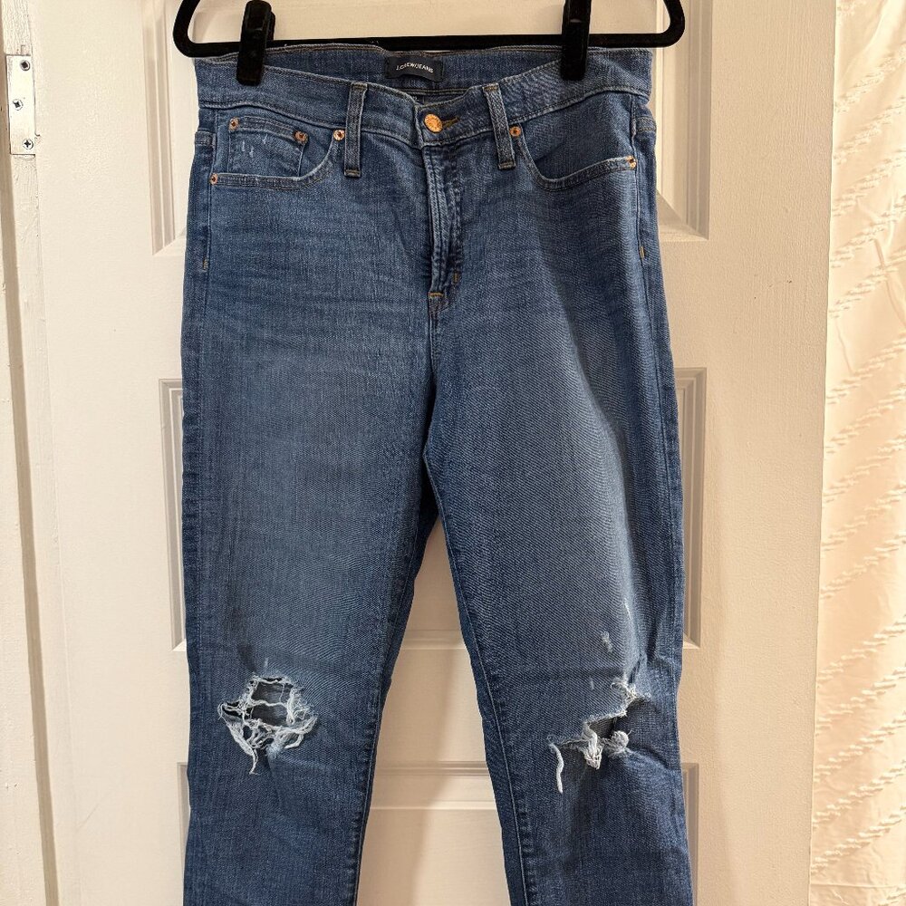High waisted jeans